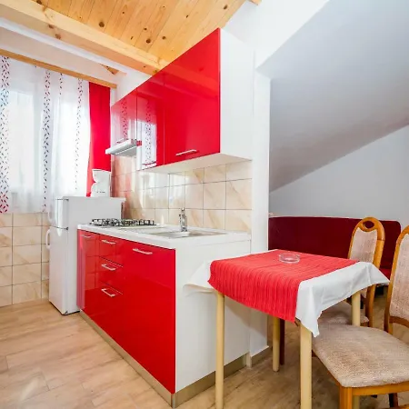 Hilde Red-11 By Interhome شقة *