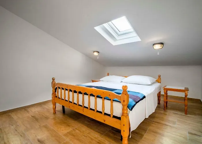 Hilde Red-11 By Interhome * Medulin