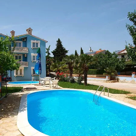 Hilde Red-11 By Interhome Apartament